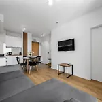 7th Floor Wlochy - Balcony, Workspace - By Rentujemy 아파트 바르샤바