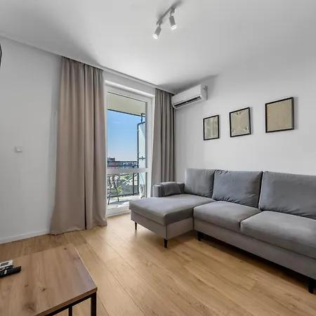 7th Floor Wlochy - Balcony, Workspace - By Rentujemy