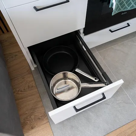 7th Floor Wlochy - Balcony, Workspace - By Rentujemy Apartmán Varšava