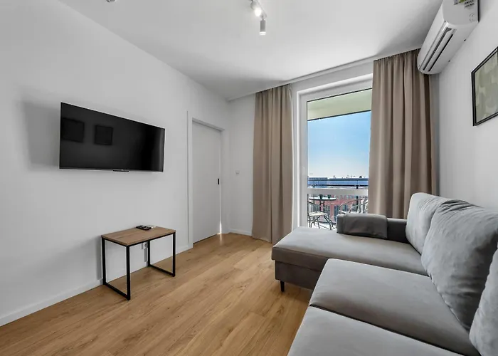 7th Floor Wlochy - Balcony, Workspace - By Rentujemy *