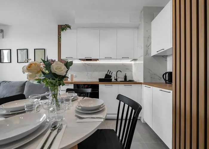 Lägenhet 7th Floor Wlochy - Balcony, Workspace - By Rentujemy