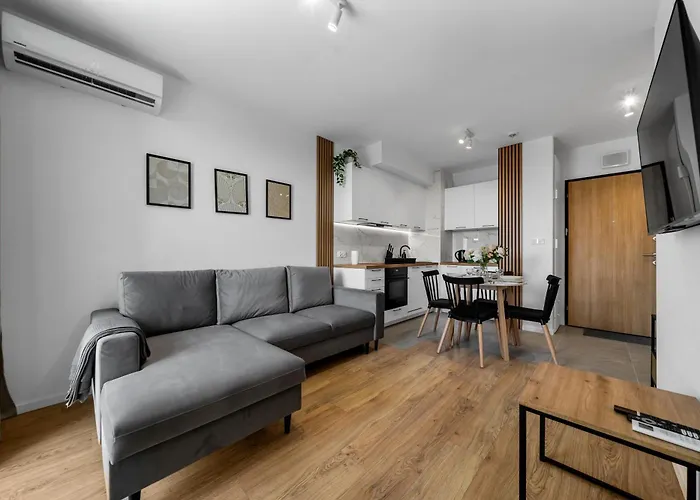 7th Floor Wlochy - Balcony, Workspace - By Rentujemy Lägenhet *