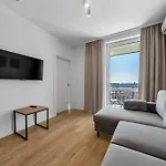 7th Floor Wlochy - Balcony, Workspace - By Rentujemy *