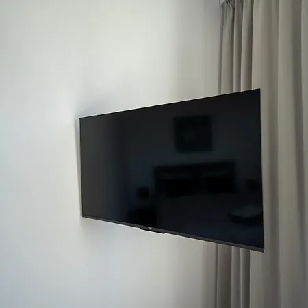 7th Floor Wlochy - Balcony, Workspace - By Rentujemy Апартаменты